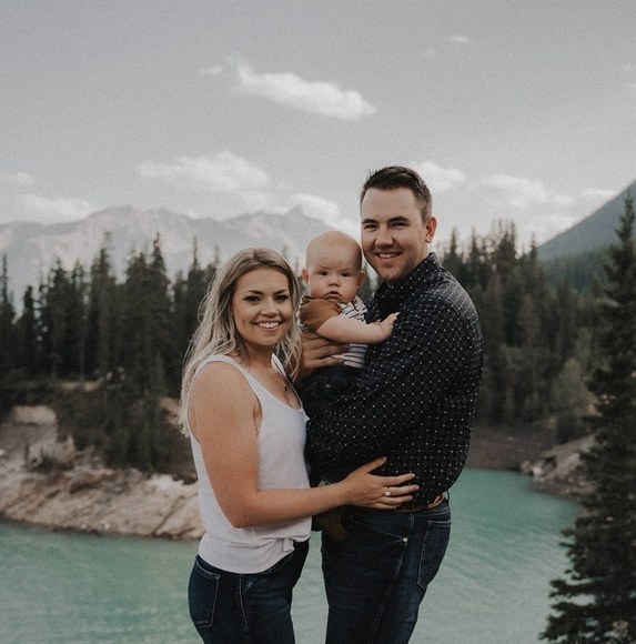 Meet your Posher, Keeley - Picture 1 of 1